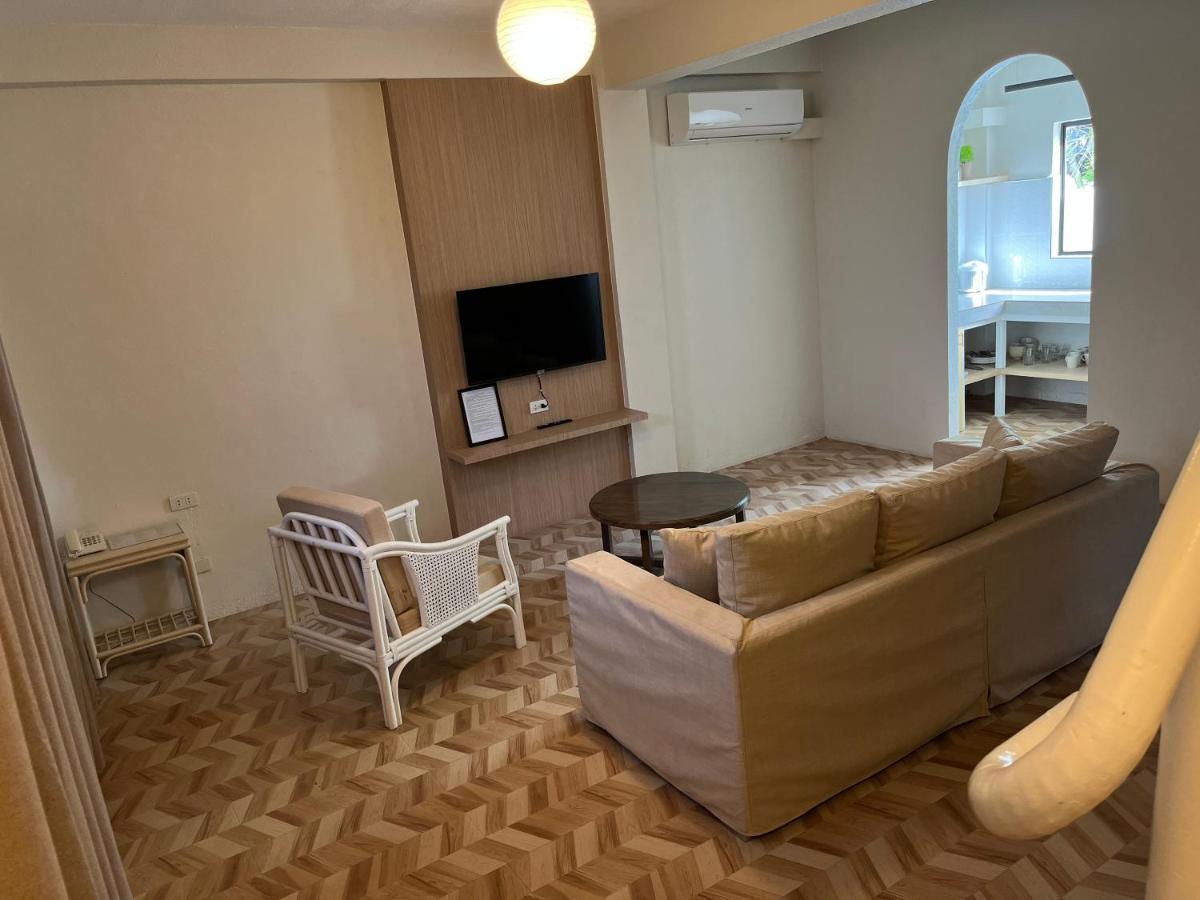เรด ไนท์ การ์เดน อปาร์เตล Hotel Davao ภายนอก รูปภาพ