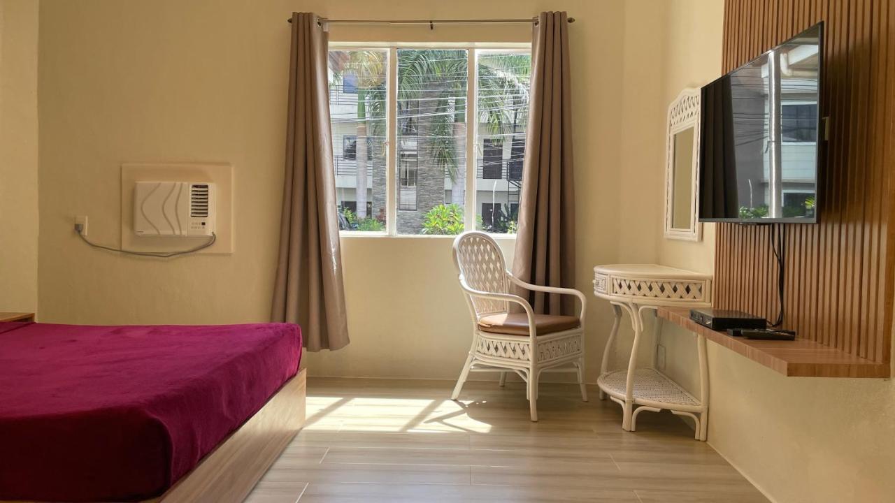 เรด ไนท์ การ์เดน อปาร์เตล Hotel Davao ภายนอก รูปภาพ