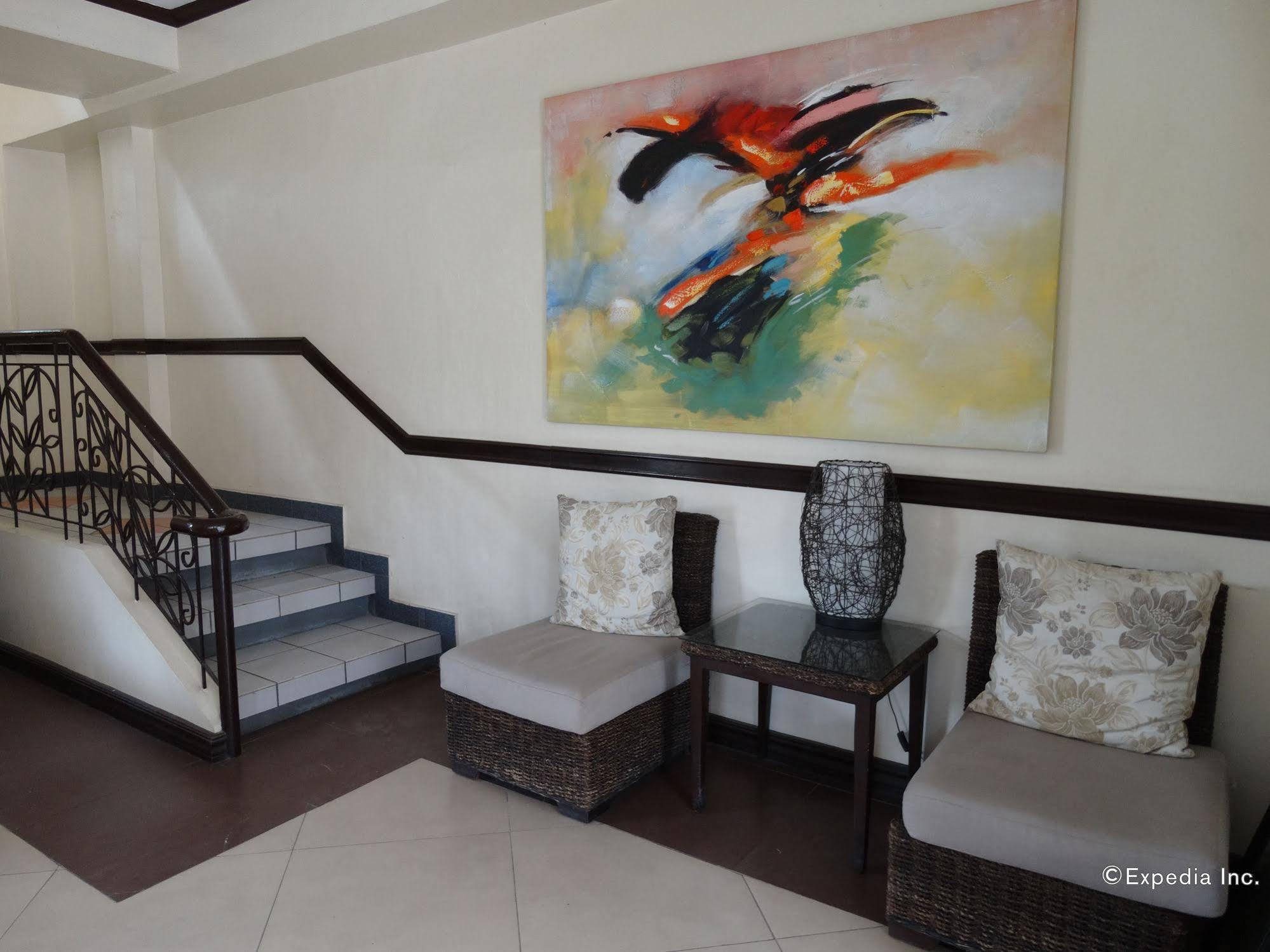 เรด ไนท์ การ์เดน อปาร์เตล Hotel Davao ภายนอก รูปภาพ